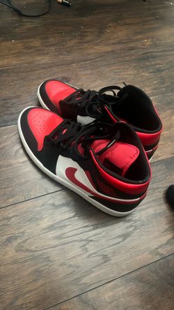 Jordan 1 Mid