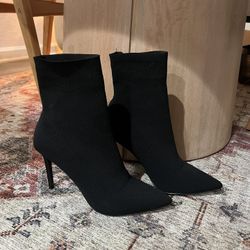 Black Steve Madden Size 8.5 Boots