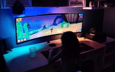 Samsung 49" CRG9 Monitor