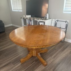 Round Table With 6 Chairs 