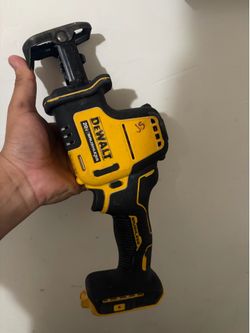 Dewalt Sawzall (ATOMIC 20V MAX Cordless Brushless)
