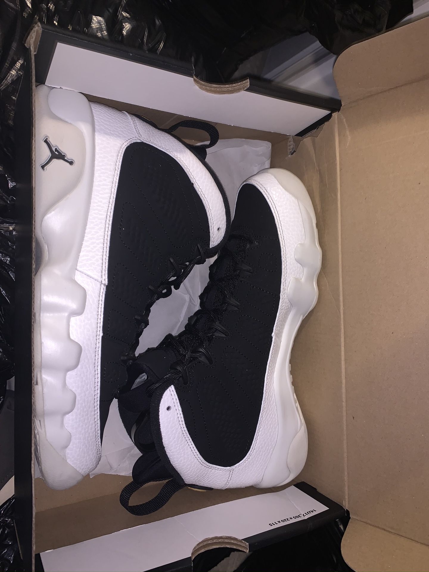 Jordan 9 Retro