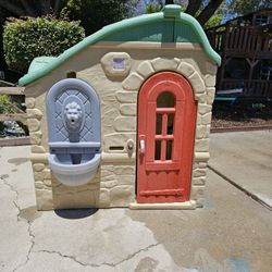 Step2 Magic Fountain cottage