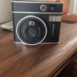 polaroid camera