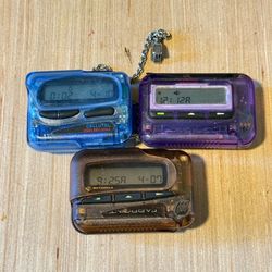 3Vintage 90s Motorola Clear Pager/Beeper w/Clip Turns On”UNTESTED”Read Info Blw!