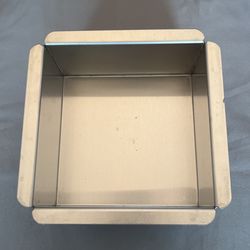 Magic Line Cake Pan 6x6x3