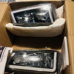 Silverado Headlights (cat-eye) 