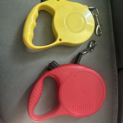 2 KONG Retractable Dog Leashes