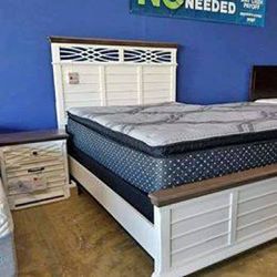 Queen mattress set brand new in plastic