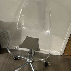 Rolling Plastic Clear Chair 
