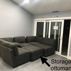 Sectional Couch W/ Ottoman