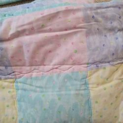 TWIN BEDDING SET - COMFORTER, VALANCES  & PILLOW CASES