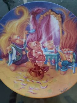 Trolls Collector Plate