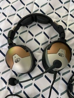LIGHTSPEED Delta Zulu Pilot Headset - Like NEW - $890 OBO