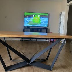 Dinning Table