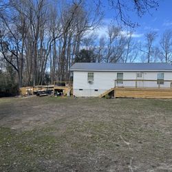 3/1 Newly Renovated in Greer .5 Acre 