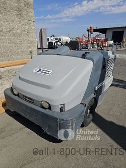 2020 Nilfisk SW8000 Sweeper