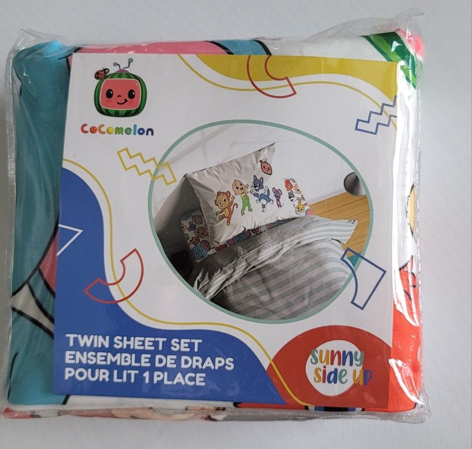 Brand new.CoComelon Twin Size Sheeet Set - 3 Piece