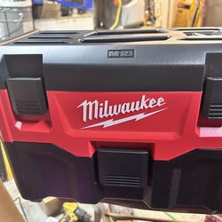 Milwaukee Wet And Dry Vacumm Tool Only Open Box 