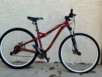 Gorgeous Specialized Mountain Bike | M |  Disco Brake