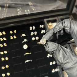 Moissanite 4 carat adjustable ring – Gold Plated Over 925 Sterling Silver – passes diamond test