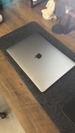MacBook Pro 13” 2020 (A2289) - 8GB/512GB - Excellent Condition - No Charger