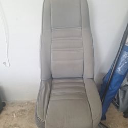 Jeep Wrangler Front Seat Passenger Side