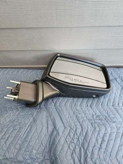 2019-2025 Chevy Silverado 1500 Right Side Heated Door Mirror OEM (contact info removed)3
