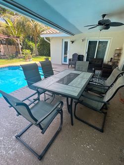 Outdoor dining set