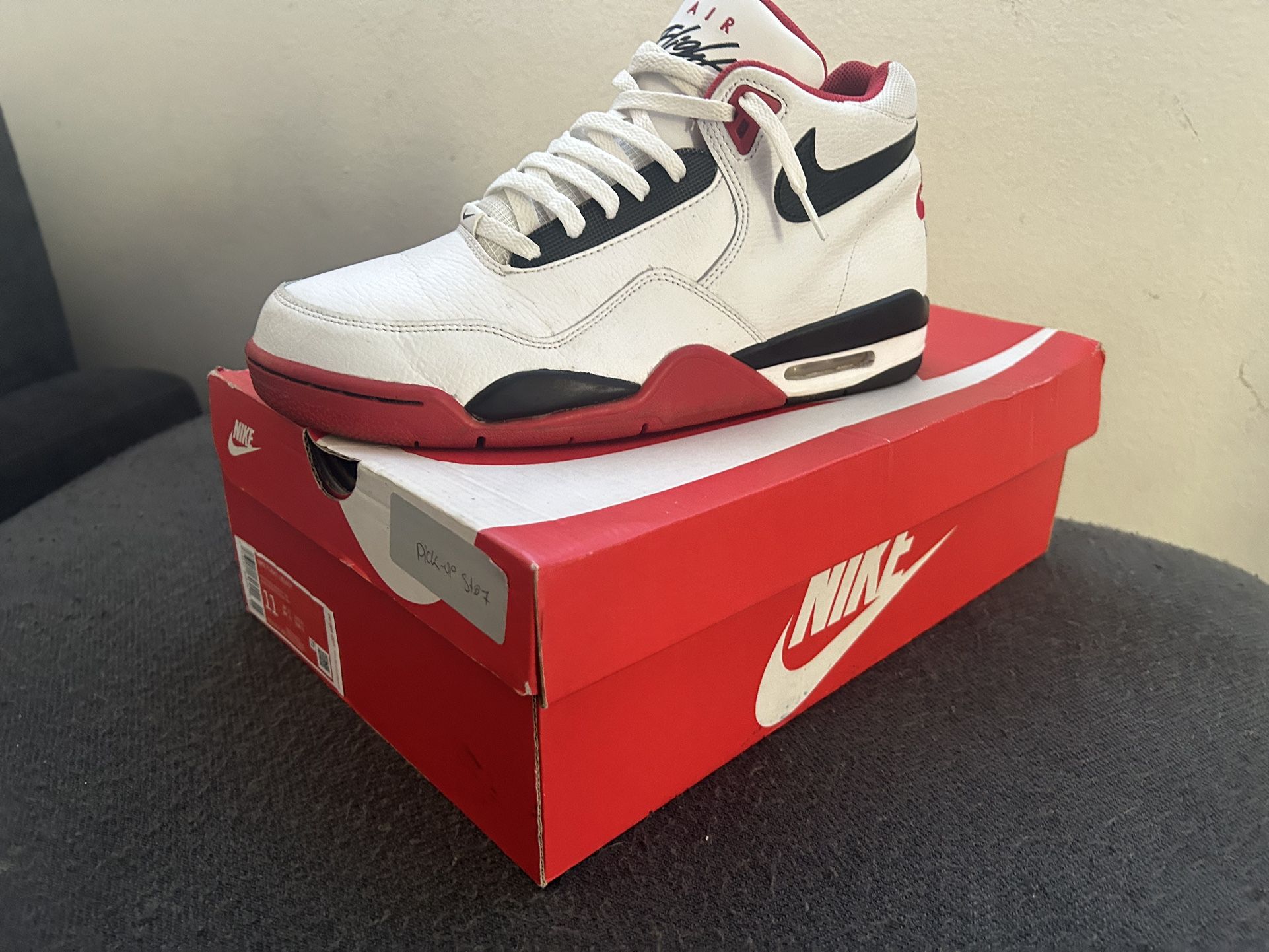 Nike Air Legacy Size 11