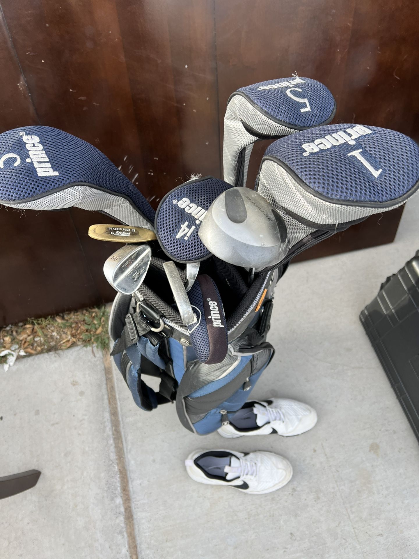 Complete Set Driver’s Prince Golf Bag. Putters for Sale in Las Vegas