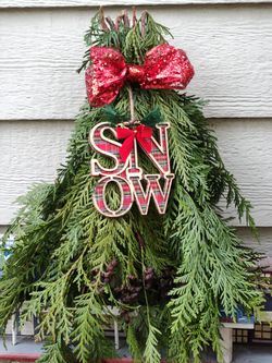 Fresh Christmas Swag 