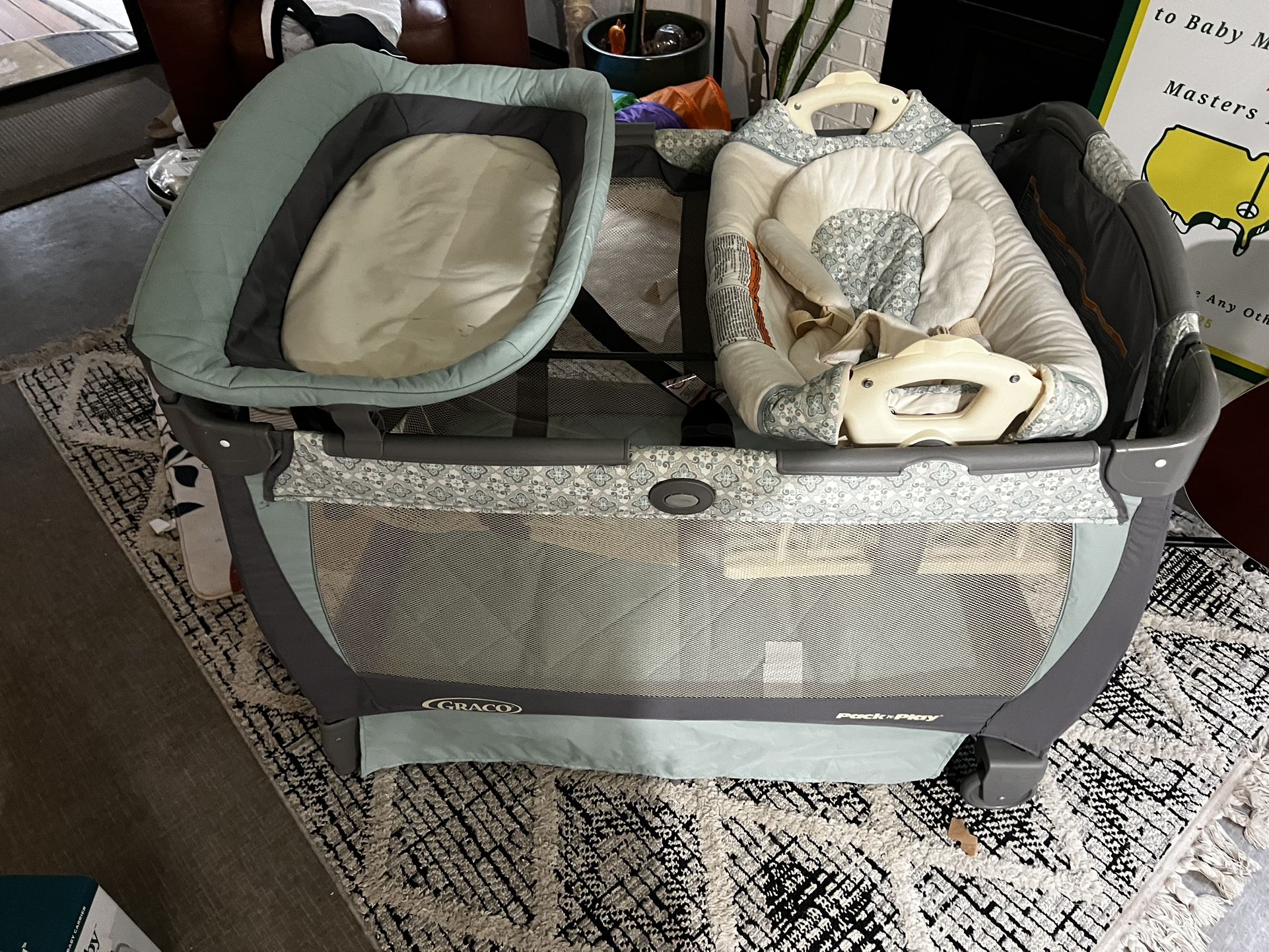 Graco Pack 'n Play Care Suite Playard