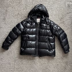 moncler maya