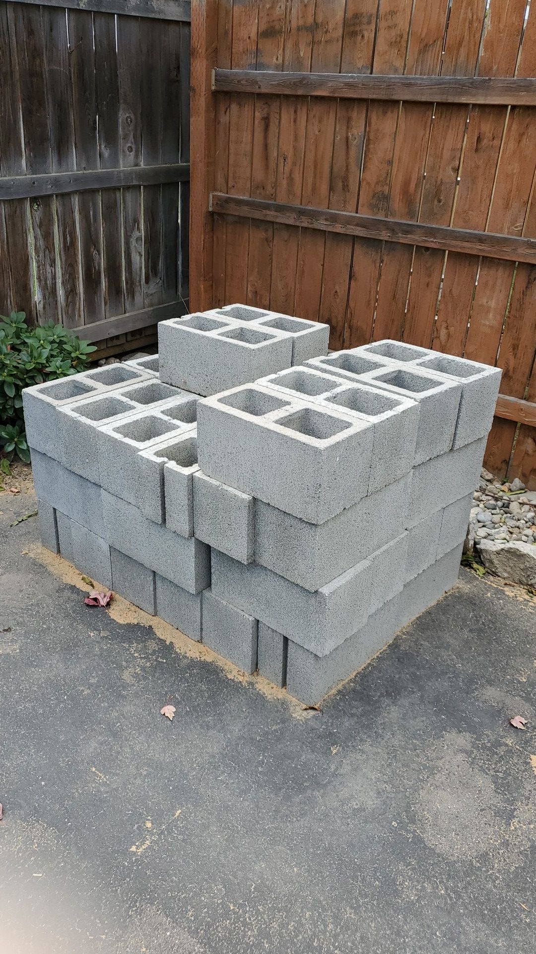 cinder block for Sale in Wenatchee, WA OfferUp