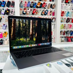 MacBook Pro 2019 512GB 16Ram i7