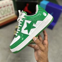 Men’s 11, Women’s 12.5 - “Green” Bape Sta Low's 🍃