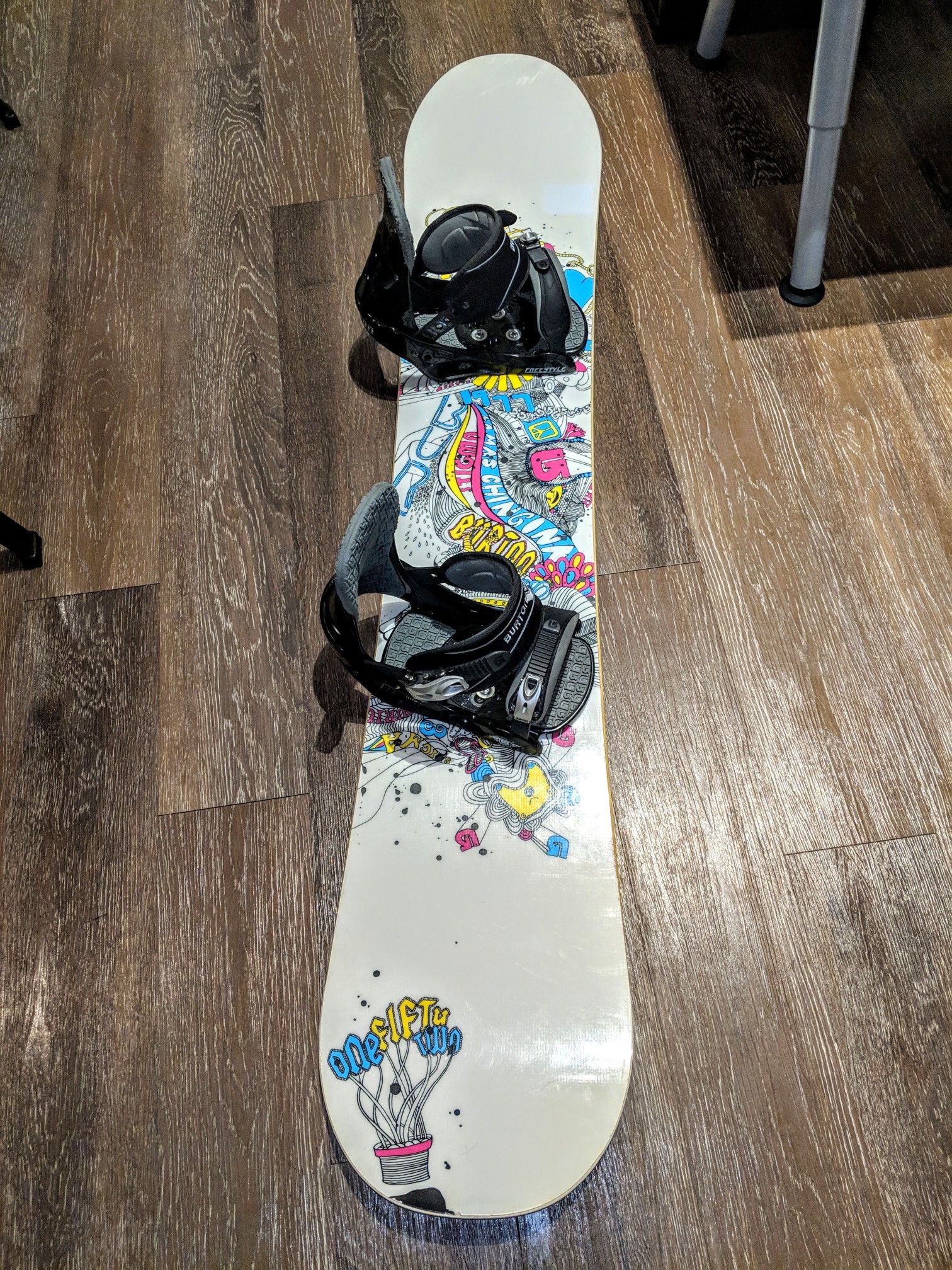 Burton 152 women's snowboard with Burton bindings