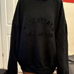 Essential Hoodie 