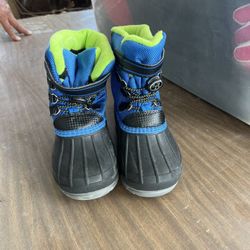 Youth Toddler Size 11 Snow Boots