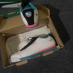 Pumas New Still In Box Sz 9 Mens