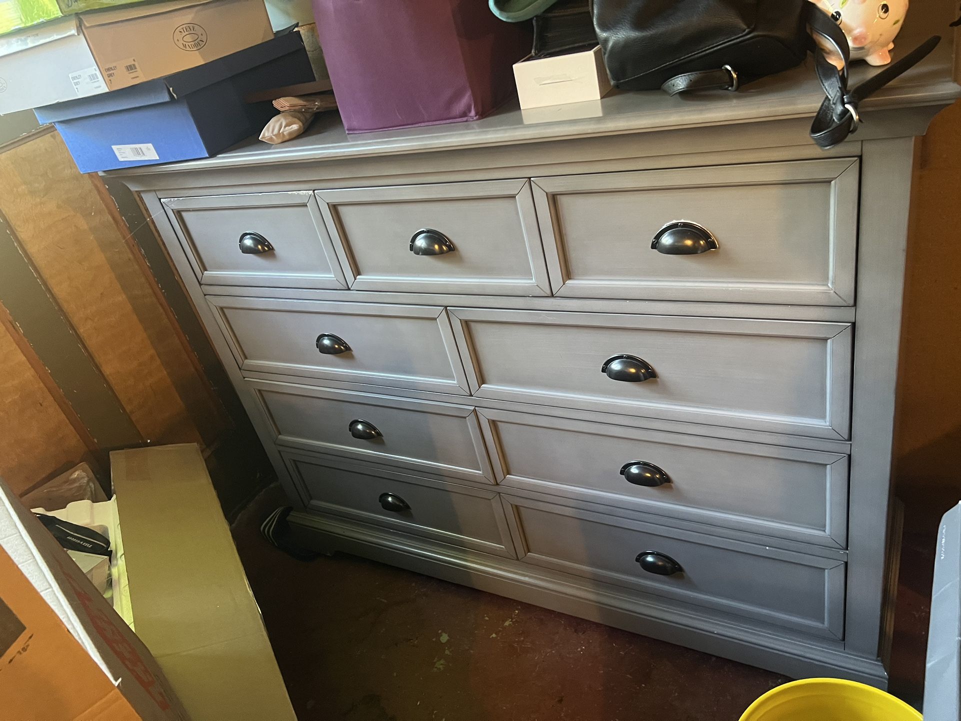 9 Drawer Dresser With Mirror