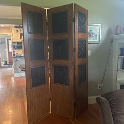 Room divider