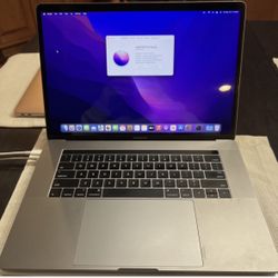 2016 15.4” MacBook Pro 16 Gb