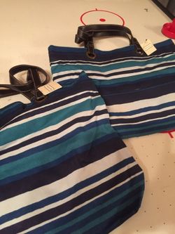 Pair if merona tote bags