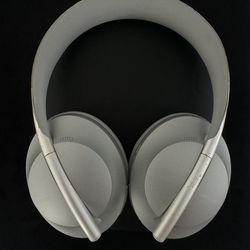 Bose Noise Cancelling Headphones 700