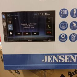 New. Jensen 7" Screen Bluetooth USB Radio 200watts 