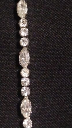 Vintage Kramer Rhinestone Bracelet Alternating Marquise Round Prong-set  Silver Tone
