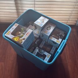 Random funko Pops (SELLING ALL NOT SEPARATE)