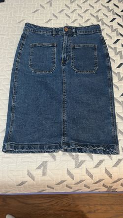Dark Blue Jean Skirt,  Size 4 In Women ,  Falda Azul Encendido Talla 4 En Mujer
